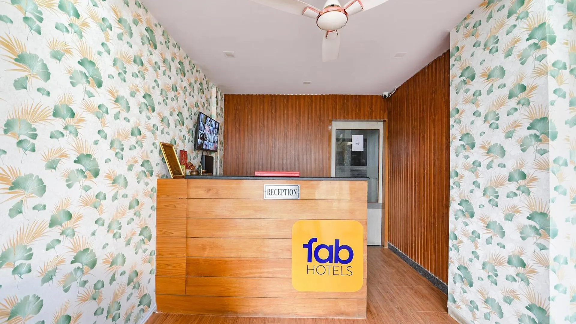 Fabhotel Angel Green Residency Gurgaon Hotel
