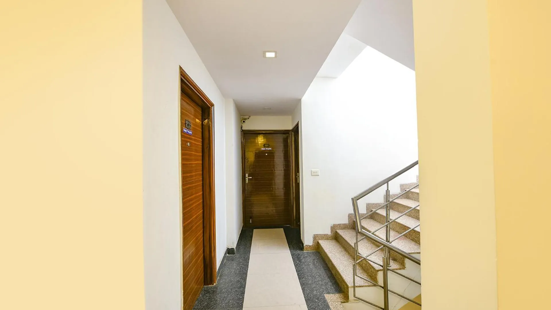 Fabhotel Angel Green Residency Gurgaon 3*,