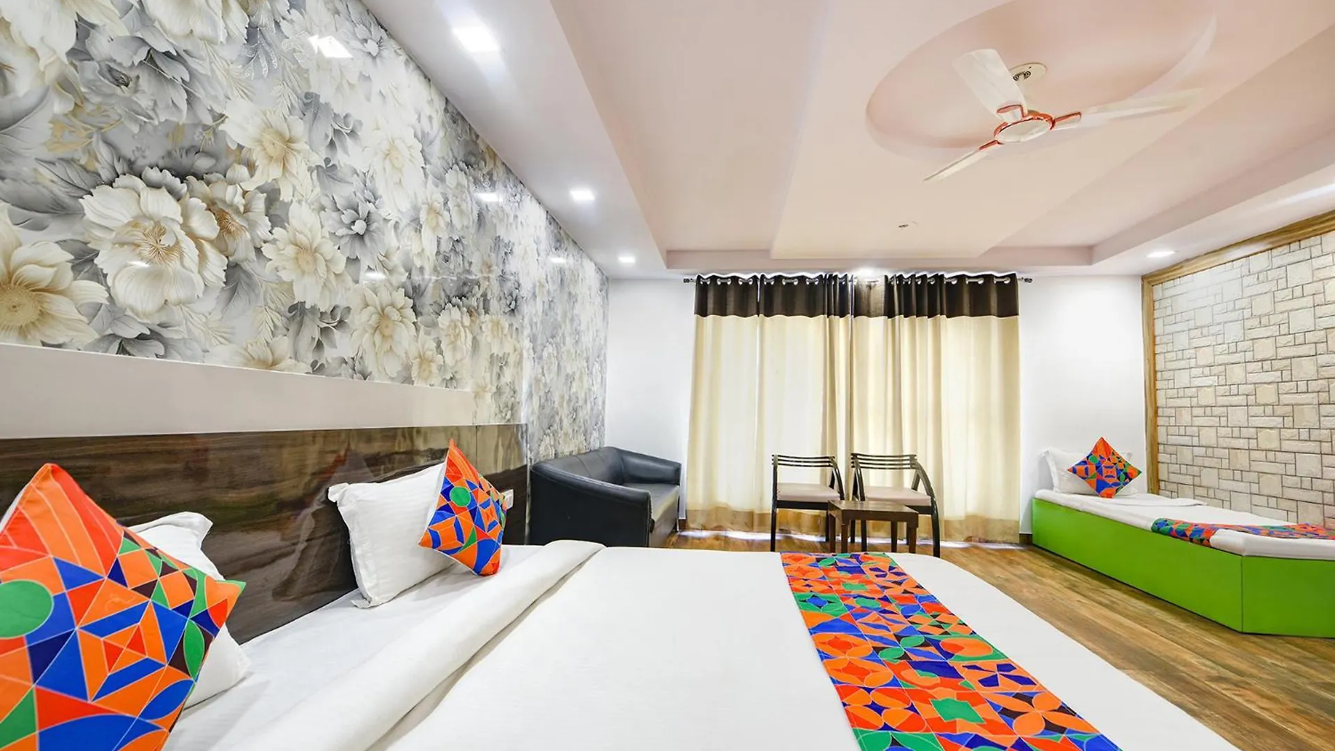 Fabhotel Angel Green Residency Gurgaon 3*,  India